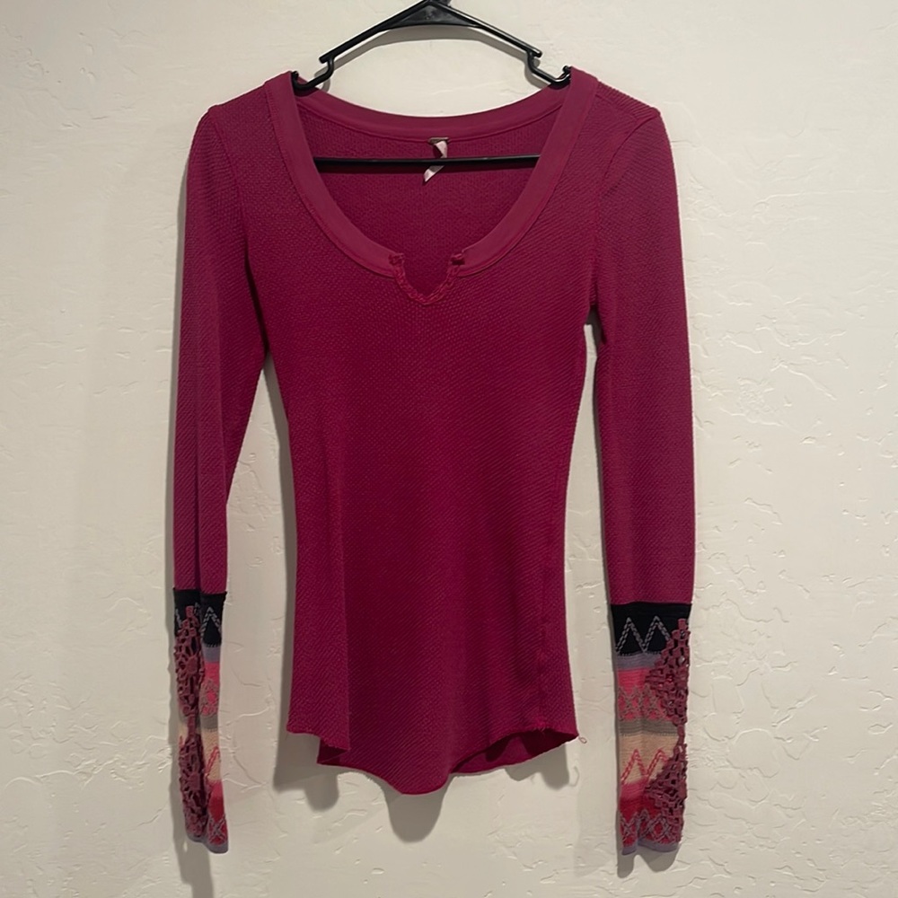 Free People Kombucha Crochet
Cuff Thermal pink